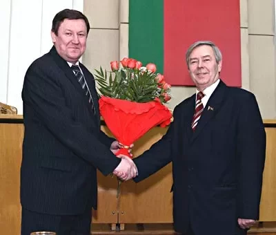  Аркадзь Карпуць (справа) і Уладзімір Саўчанка.