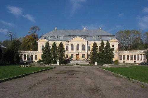  Pałac Vałovičaŭ u Śviacku. Čas budaŭnictva - 1779 h. fota globus.tut.by