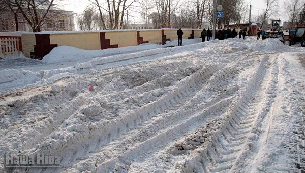 Пад'ехаць да будынку суда было немагчыма.