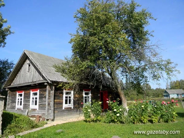 Сядзіба «Ліцьвінаў кут», Баранавіцкі раён, вёска Мікулічы. Фота Руслана Гарбачова, «Салідарнасць»