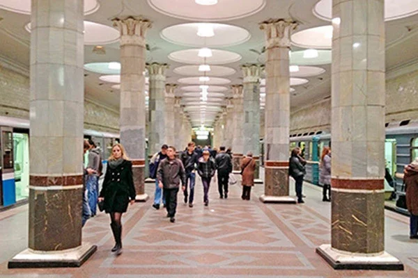 Станция метро «Киевская» Филевской линии. Фото: агентство городских новостей «Москва»