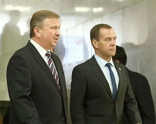 Андрей Кобяков и Дмитрий Медведев. 8 сентября 2015 года. Фото: пресс-служба правительства Беларуси