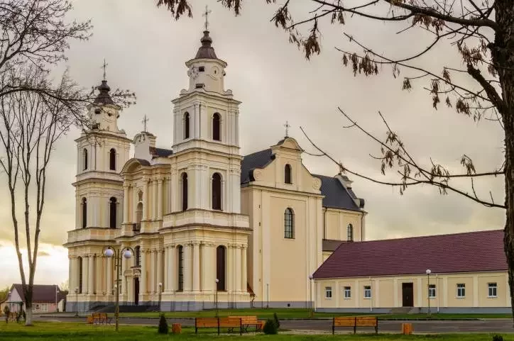 Kaścioł Panny Maryi ŭ Budsłavie