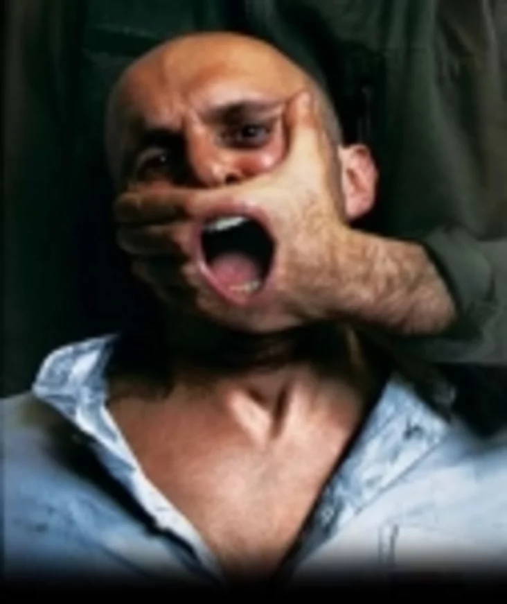 (с) Рэпартэры бязь межаў