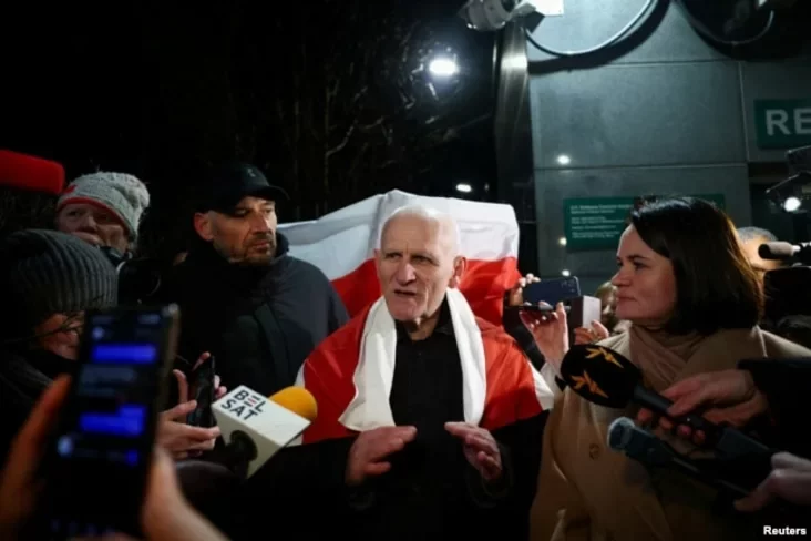 Ales Bialiatski immediately after his release and relocation from Belarus to Vilnius. December 13, 2025