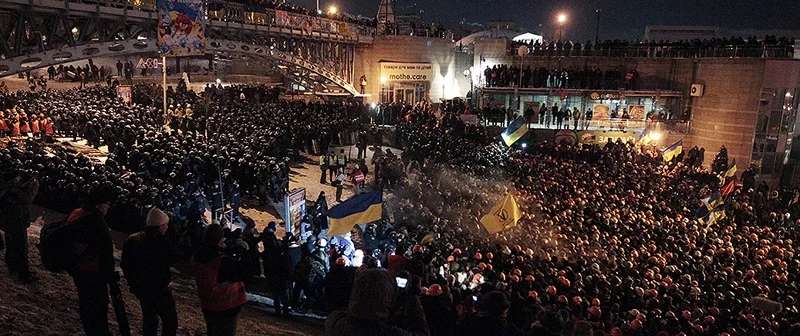 Майдан в ночь на 12 декабря, фото Unian.