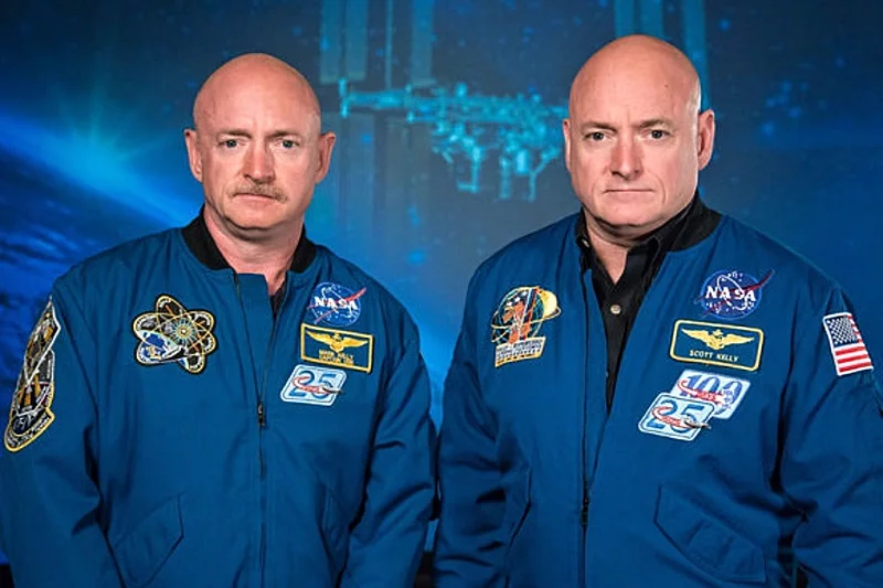 Скот і Марк Келі. Фота: Robert Markowitz / NASA
