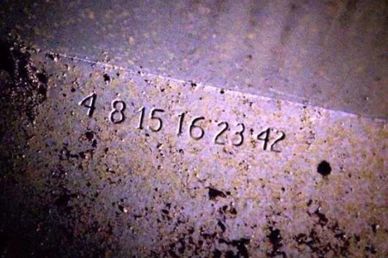 Кадр из телесериала «Остаться в живых» с таинственными цифрами