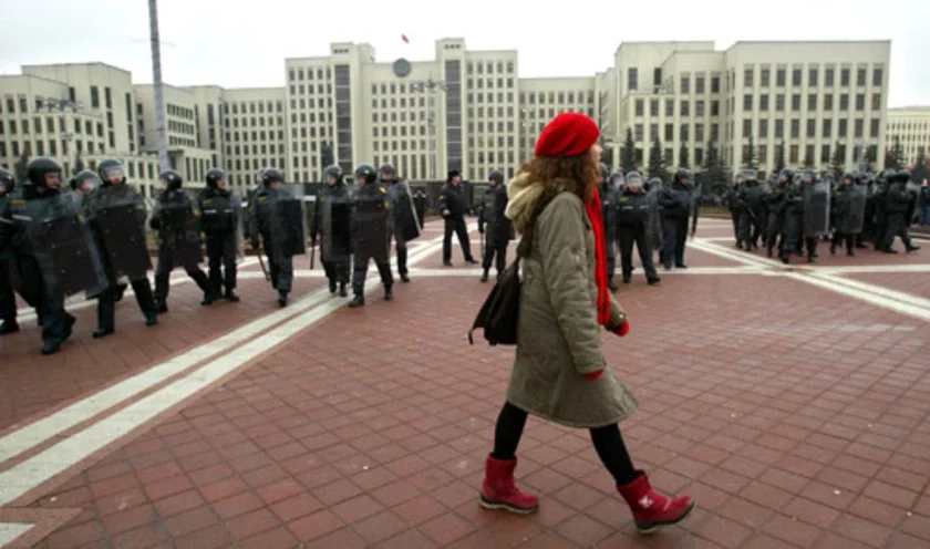 Photo by Julia Darashkevich