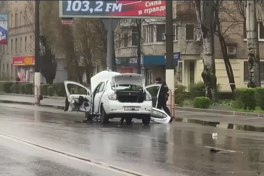 Авто Максима Зубарева после взрыва. Скрин видео