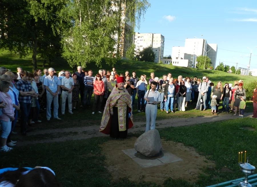 Жыхары Уручча-2 гатовыя абараняць свой сквер.