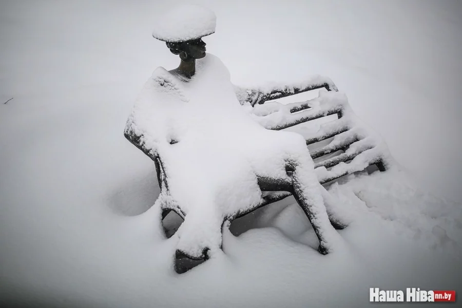 «Незнакомка» в Михайловском сквере.