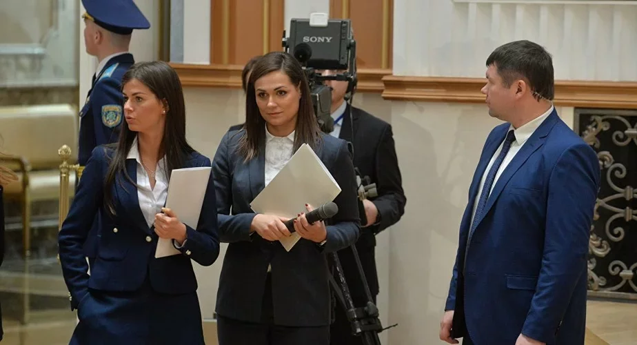 Наталья Эйсмонт (в центре). Фото sputnik.by.