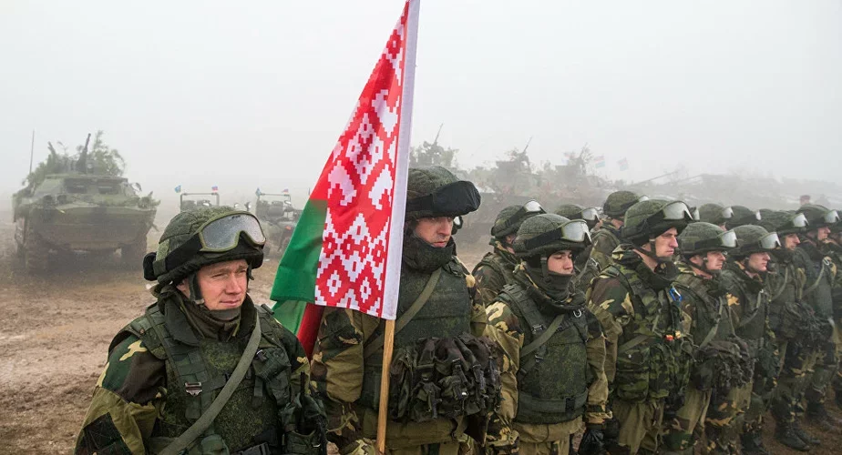 Белорусские десантники на совместных тактических учениях в Псковской области в феврале 2017 года. Фото: Sputnik.