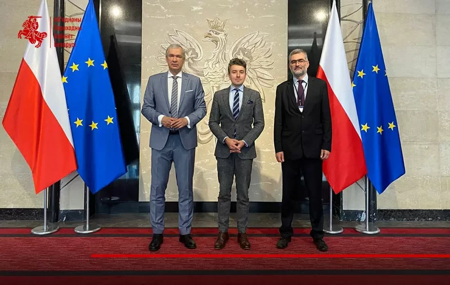 Павел Латушко с представителями польского министерства А. Семашко и М. Фальковским. Фото: CabinetBelarus