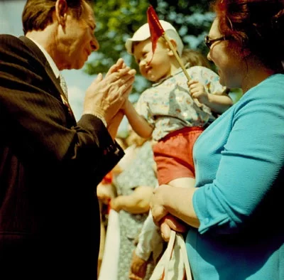 Пятро Машэраў падчас святкавання 30-годдзя Перамогі. Мінск, 1975.