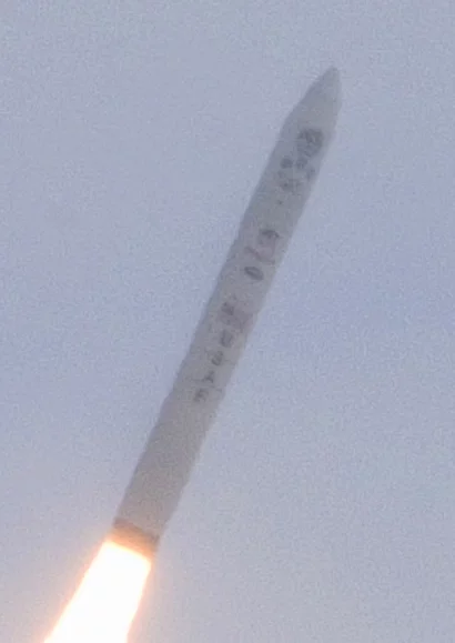 Старт опытной гиперзвуковой ракеты HTV-2 США. Ракета способна лететь на скорости до 21000 км/ч.