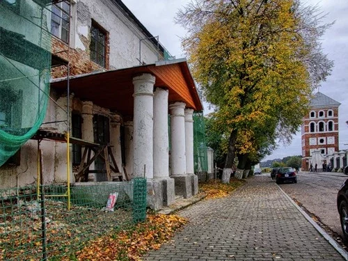 Vosień 2010, pačatak restaŭracyi.