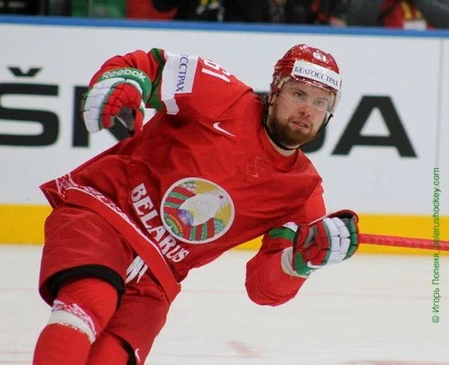 Форвард сборной Беларуси Андрей Степанов оформил хет-трик в ворота французов.