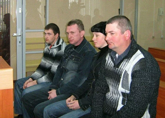  Sprava - naleva: Siarhiej Alifiarovič, Taciana Juchnievič, Ihar Makarevič, Alaksandr Pietručenia, fota Radyjo Svaboda.