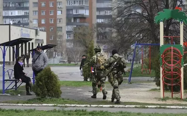 Камандас у Славянску займаюць пазіцыі ў жылых дамах. Фота блогераў.