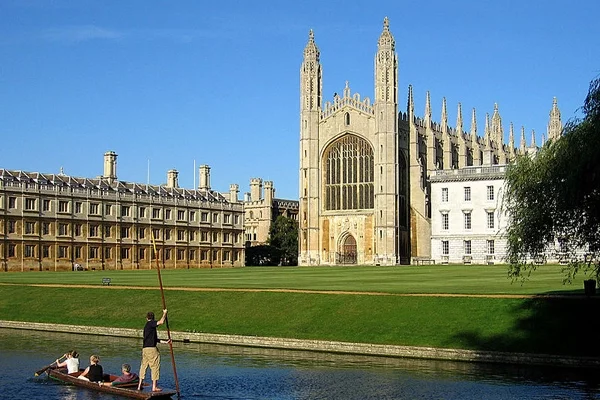 Кембриджский университет № 1 в мире по математике.