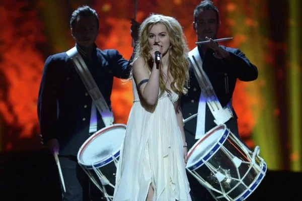 Победительницей «Евровидения-2013» стала певица из Дании Эммили де Форест с песней Only Teardrops (Только слезы), набравшей 281 балл.