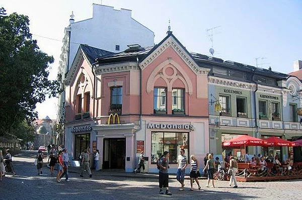 McDonald's в Таллинне.