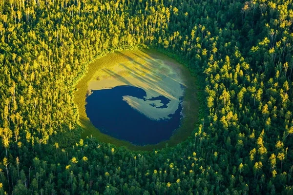 Возера ў Аршанскім раёне, фота Дзяніса Раманюка.