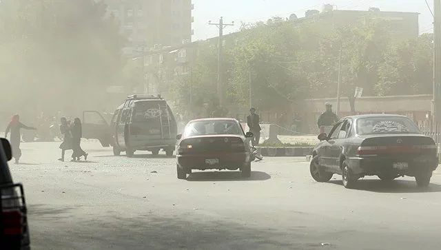 Afhanskije siły biezopasnosti na miestie vzryva v Kabule. 30 apriela 2018