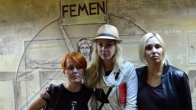 Движение Femen было основано в 2008 году Анной Гуцол (слева), а в числе наиболее известных активисток были Александра Шевченко (в центре) и Яна Жданова (справа). Фото Getty