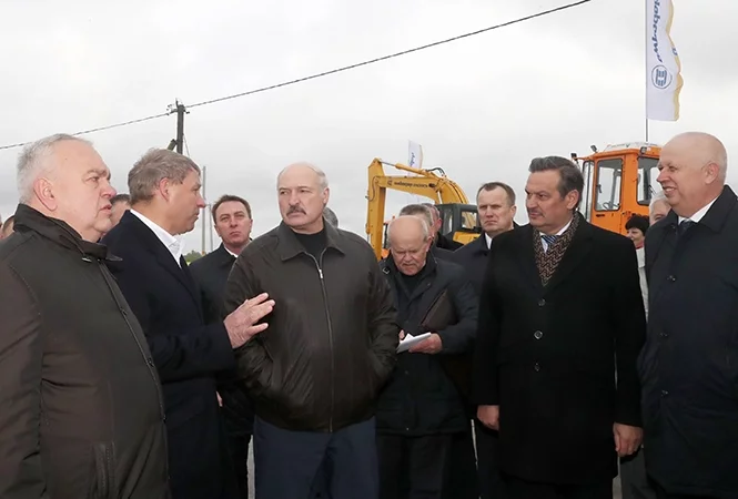 Padčas inśpiekcyi ŭ Słuckim rajonie, president.gov.by