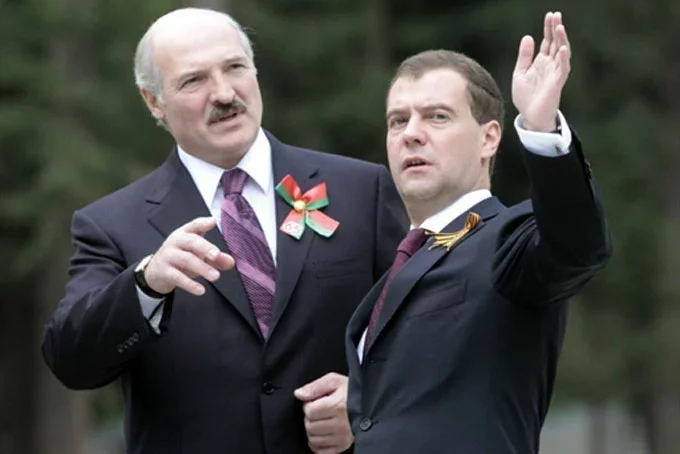 В 2008 году Медведев с Лукашенко братался, в 2010-м обвинил в нечестности, а в 2011-м назвал сложным человеком.