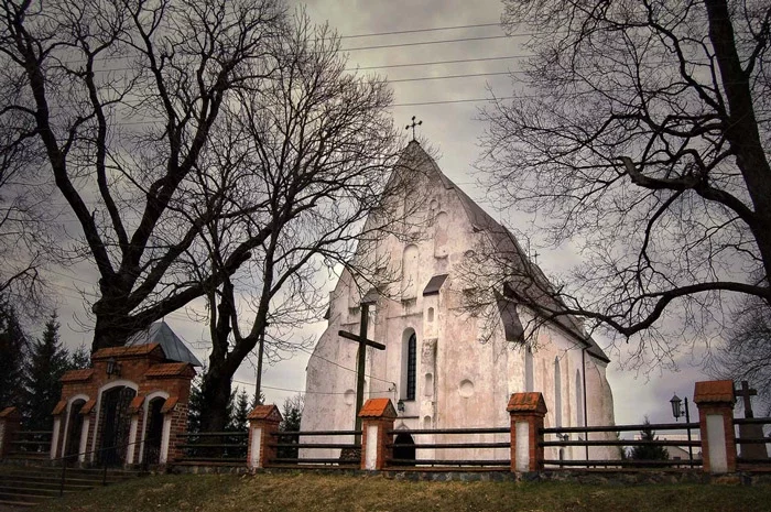 Траецкі касцёл. Ішкалдзь. Баранавіцкі раён,geolocation.ws.