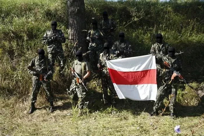 Публикация в СМИ фото белорусов, которые воюют на стороне Украины в составе тактической группы «Беларусь», вызвало критику БТ.