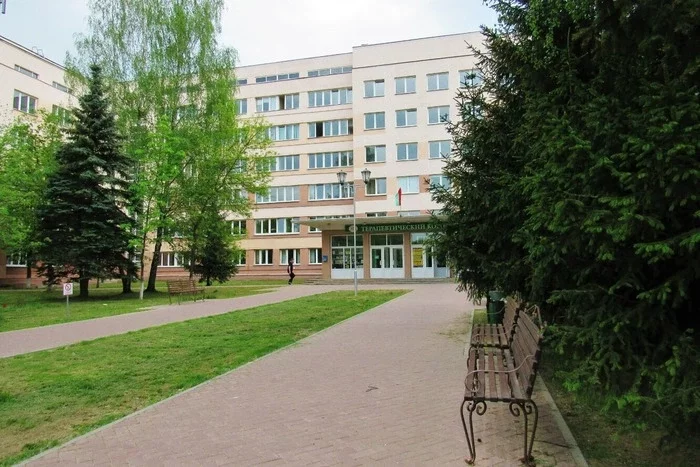 Одно из зданий Минской областной больницы. Фото minsk-okb.by
