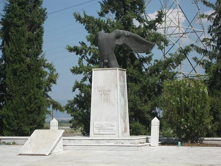 Thespians_monument. Помнік феспійцам