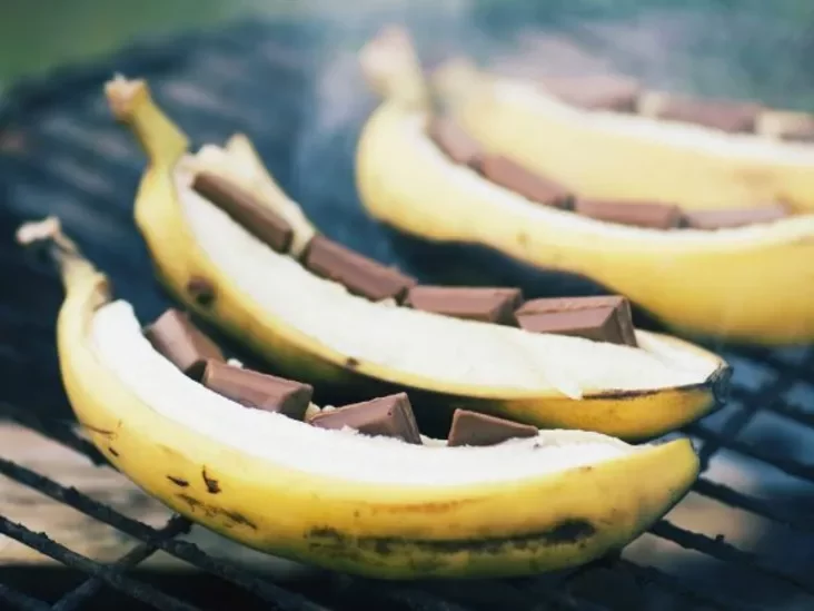 Grilled bananas