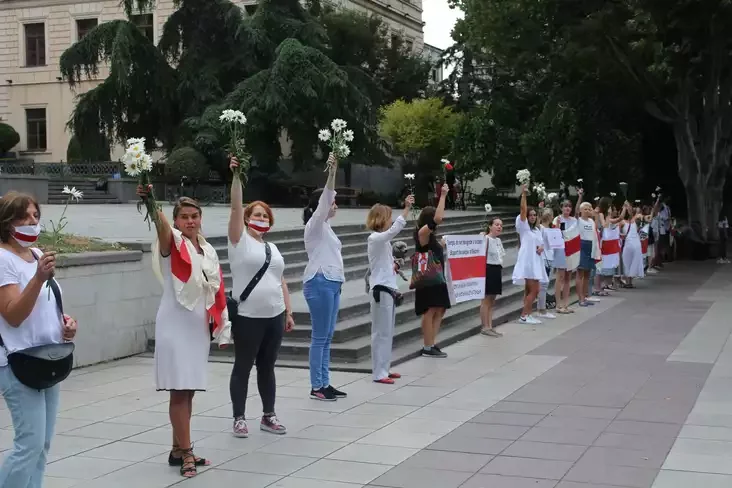 Акция солидарности с протестами в Беларуси. Тбилиси, 21 августа 2020 года. Фото: Инна Кукуджанова/kavkaz-uzel.eu