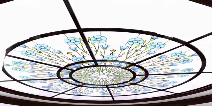 Вітраж з васількамі Витраж с васильками Stained glass window with cornflowers