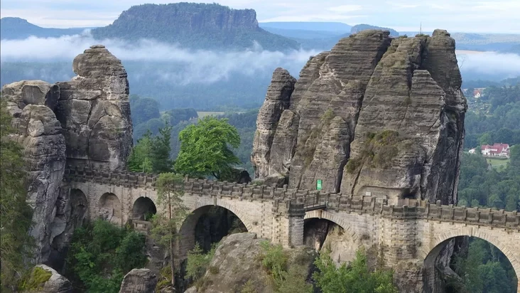 Мост ў скалах Бастай Мост в скалах Бастай Bridge in the rocks of Bastai 