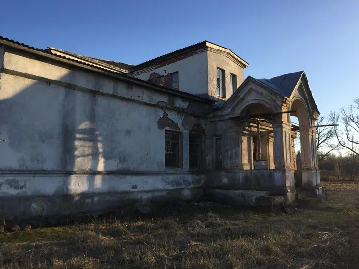 Случайные засветы голых сисек и сосков на улице