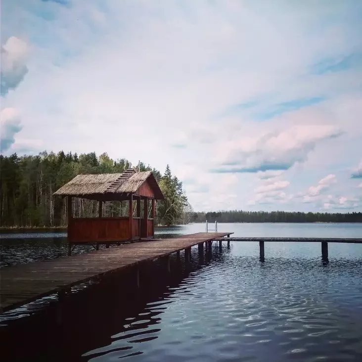 The beach on Lake Bielaie in the Postav district Пляж на озере Белое в Поставском районе. Пляж на возеры Белае ў Пастаўскім раёне