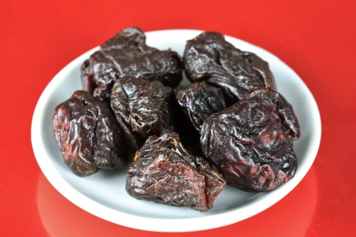  Dried Prunes Sušany čarnaśliŭ Sušienyj čiernośliv