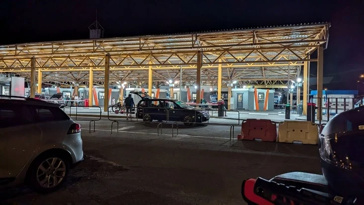 border checkpoint Terespol-Brest пограничный пункт Тересполь-Брест памежны пункт пропуску Тэрэспаль-Брэст