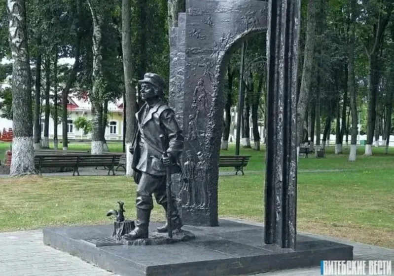 Skulptura palasoŭščyka Tarasa. Fota: vitvesti.by