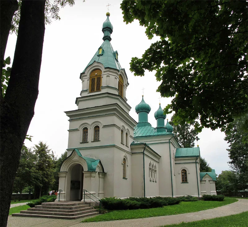 Царква ў Рыболах. Ілюстрацыйнае фота з Вікіпедыі.