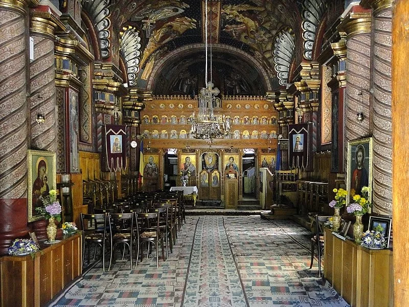 Интерьер униатской церкви в Сибиу, Румыния.