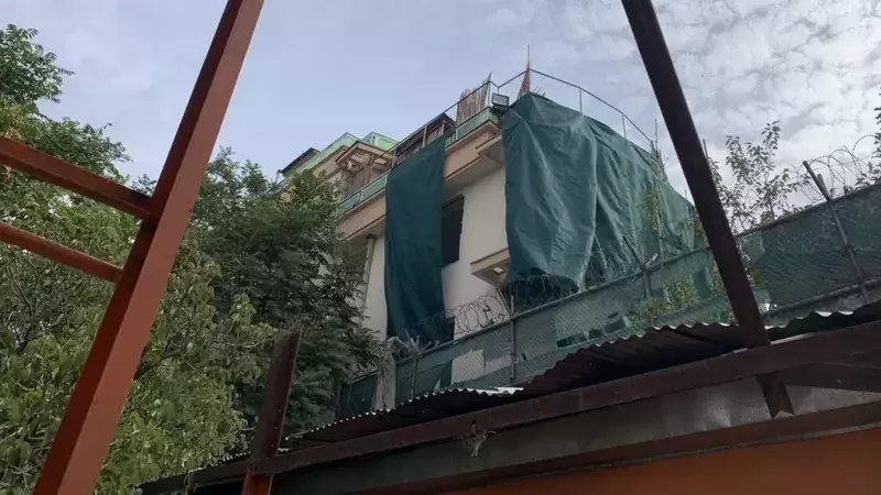 Предполагаемое место удара в Кабуле, балкон с тех пор прикрыли