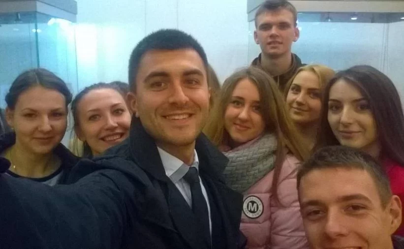 Александр Конойко со студентами, фото из фейсбука